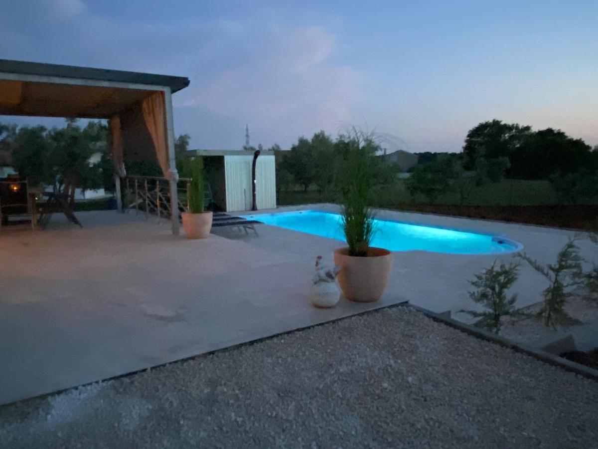 Naturia Holiday House Медулин Екстериор снимка