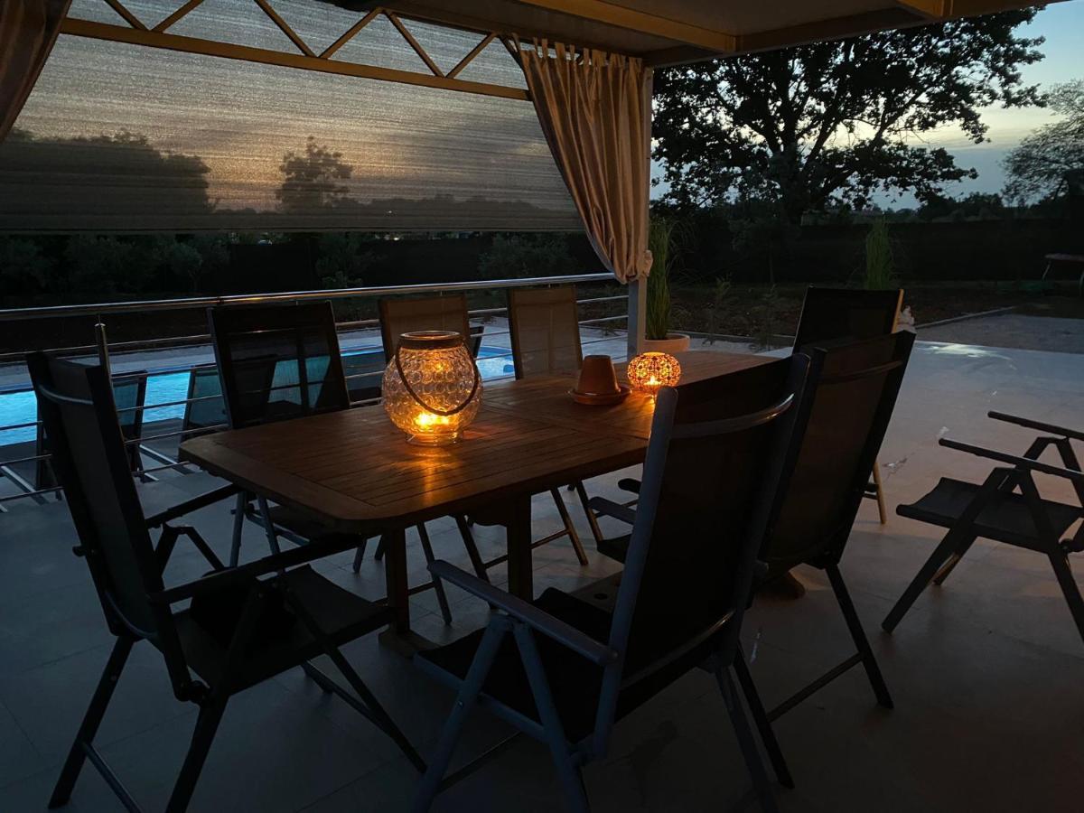 Naturia Holiday House Медулин Екстериор снимка